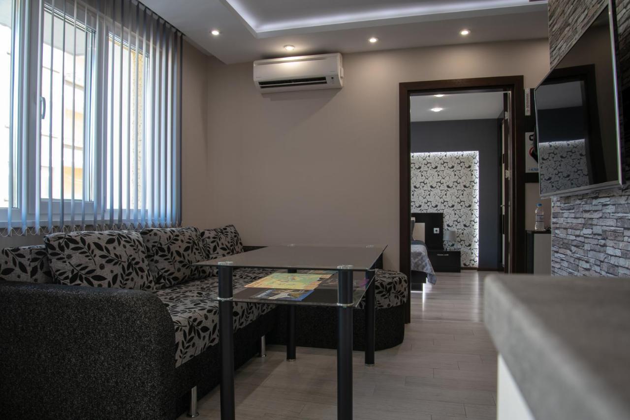 Apartment Central-Lux 1 Veliko Tarnovo Buitenkant foto